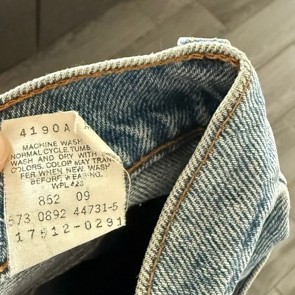Vintage Levi’s|Women’s high rise mom jeans,slim/barrel skinny style•••Size 9 - Picture 11 of 14